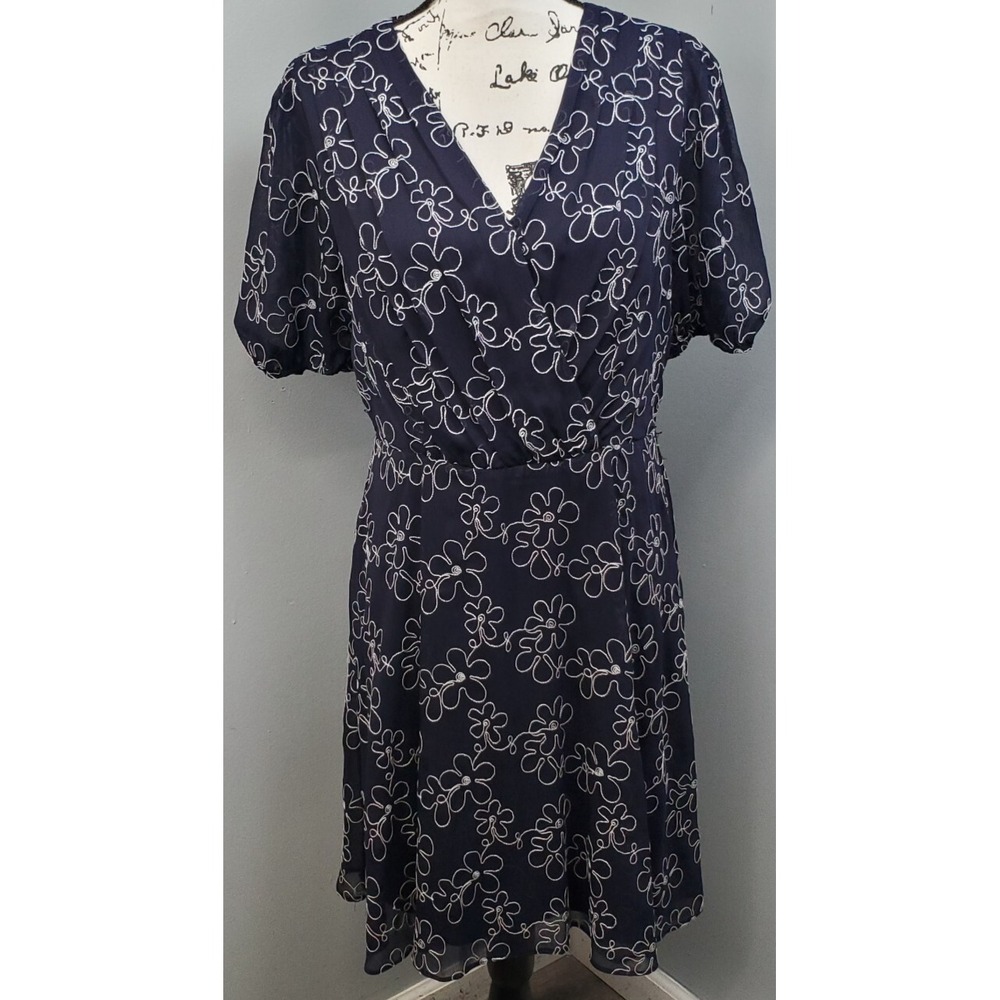 DKNY Wrap Dress Womens Size 12 Navy White Embroidered Floral Lined Surplice Neck
